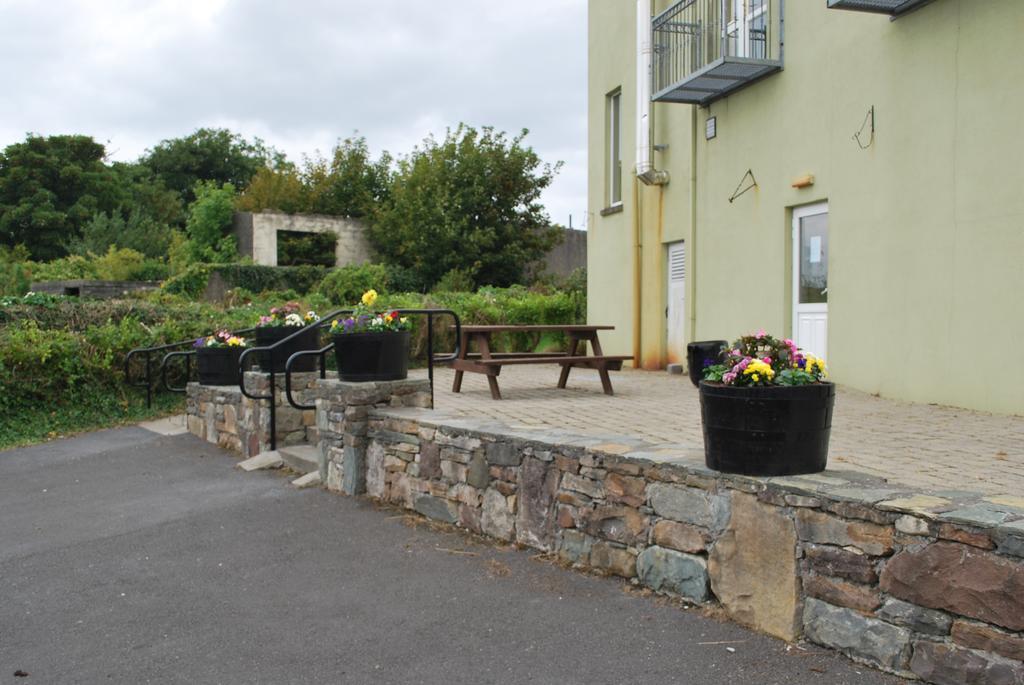 West View Accomodation Louisburgh Exterior foto